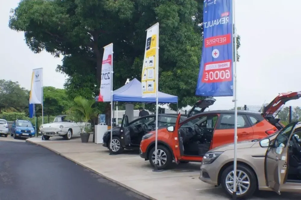 stand voiture neuve